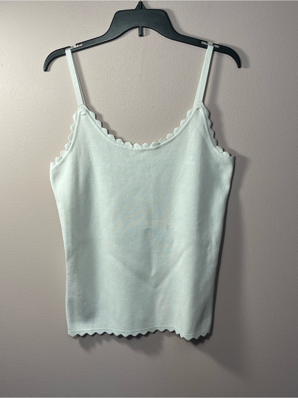 Blu Pepper Cream Scallop Trim Tank Top